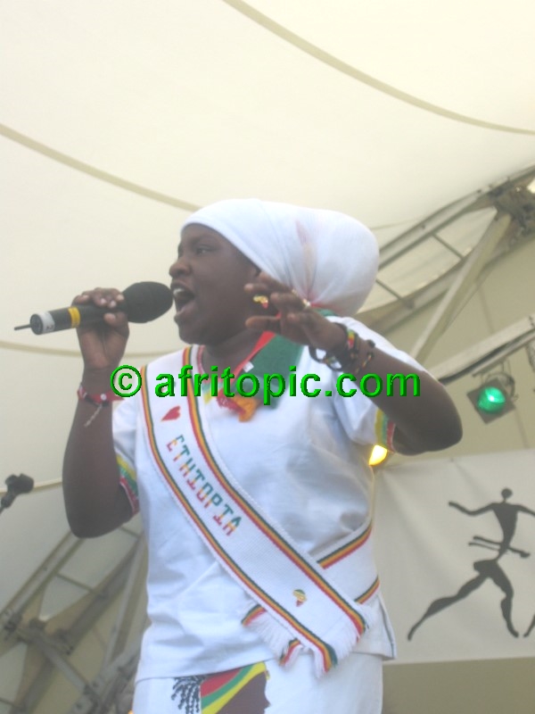 ../Images/AfricaFestival-28-29May05 187.jpg